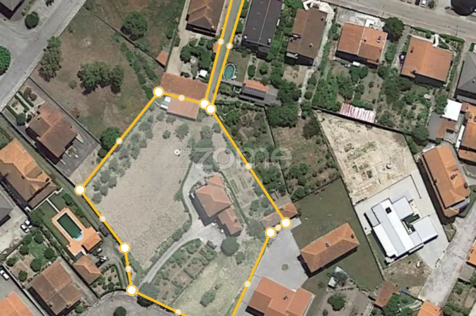 Moradia histórica T6 no centro de Nelas — imagem 39