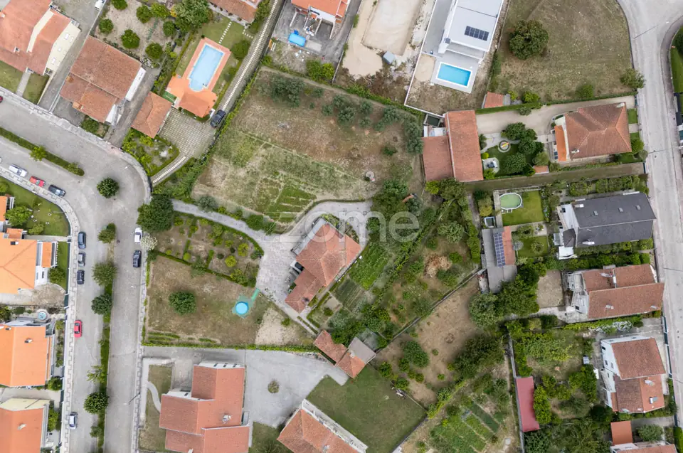 Moradia histórica T6 no centro de Nelas — imagem 38