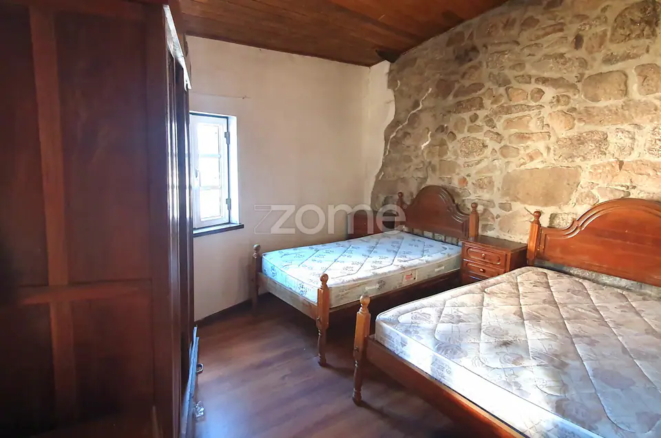 Casa da Esquina: Moradia T3 para venda em Almargem (Viseu) — imagem 8