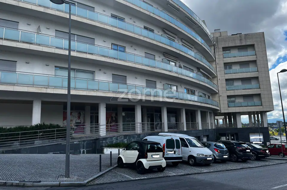 Excelente Loja Comercial – Quinta da Alagoa I com 81,5 m² de área útil — imagem 5