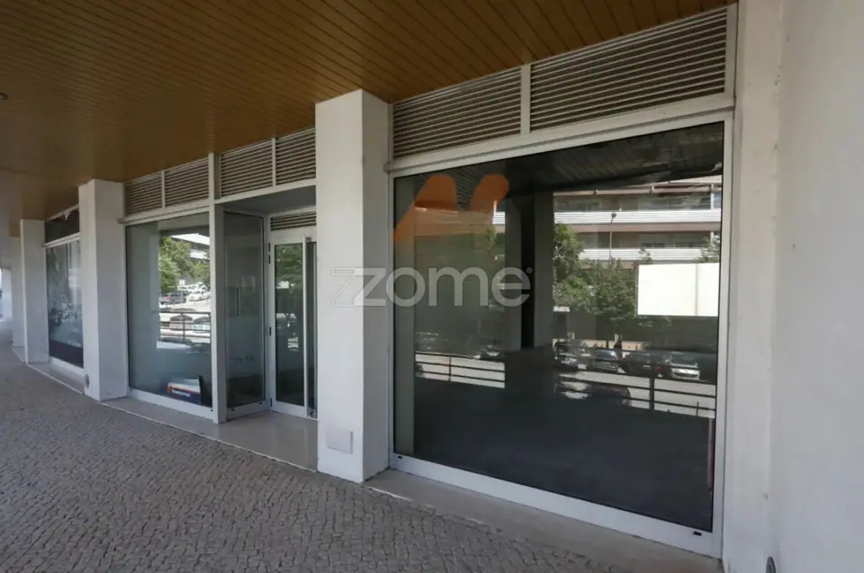 Excelente Loja Comercial Quinta da Alagoa I Próximo ao Palácio do Gelo — imagem 10