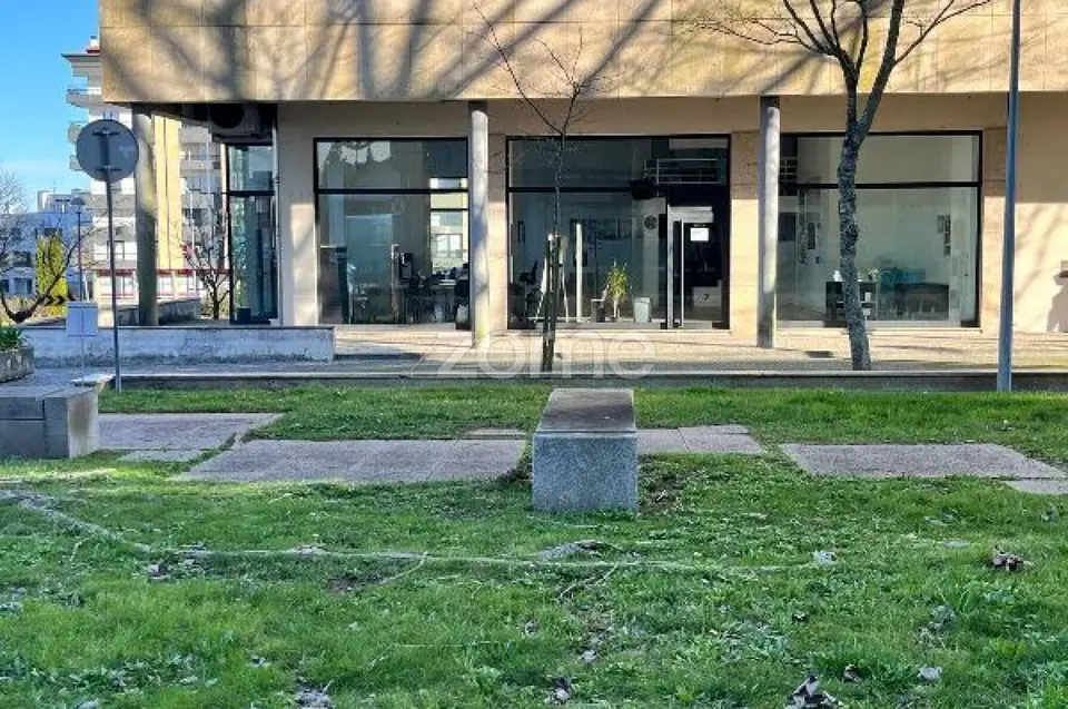 Loja Empreendimento VILLATRIUM Excelente oportunidade de investimento — imagem 11