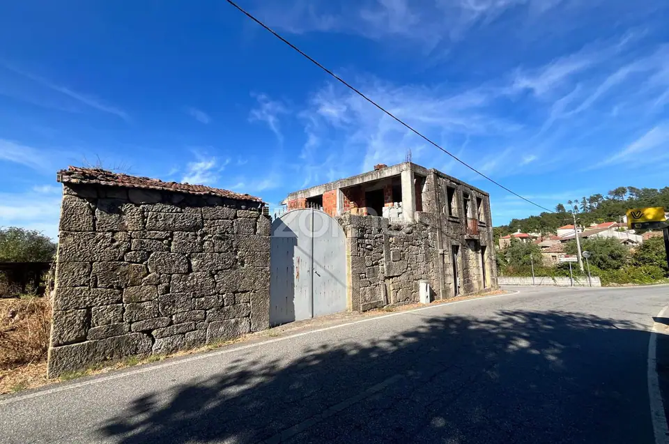 Moradia para reconstrução em Terreno Exclusivo com lindas vistas. — imagem 20