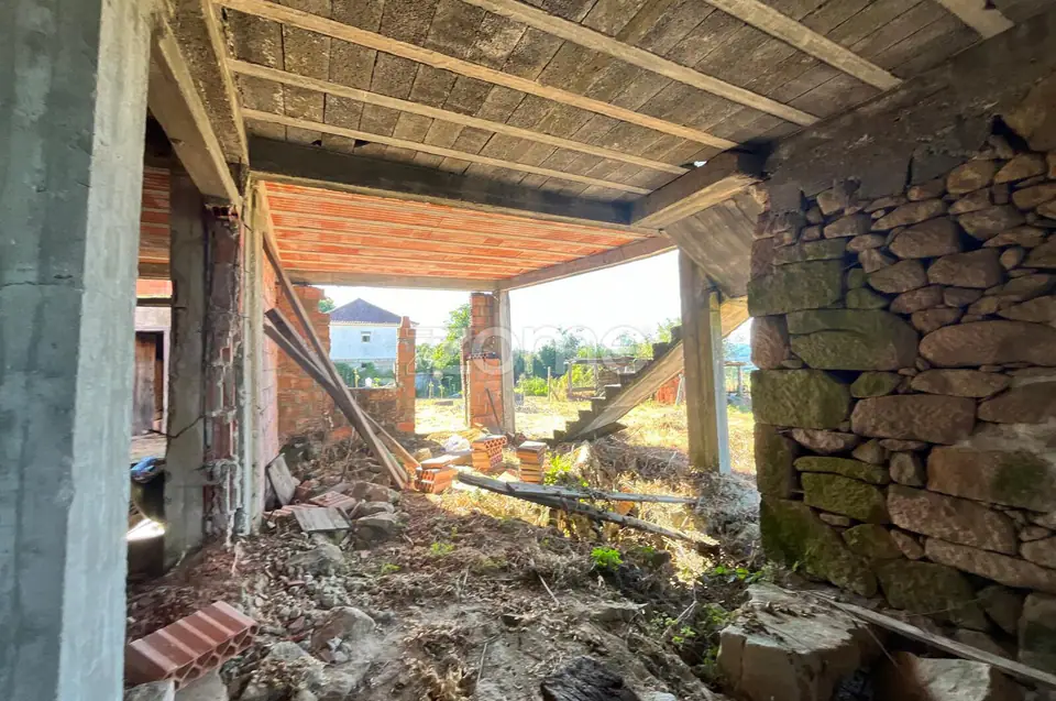 Moradia para reconstrução em Terreno Exclusivo com lindas vistas. — imagem 14