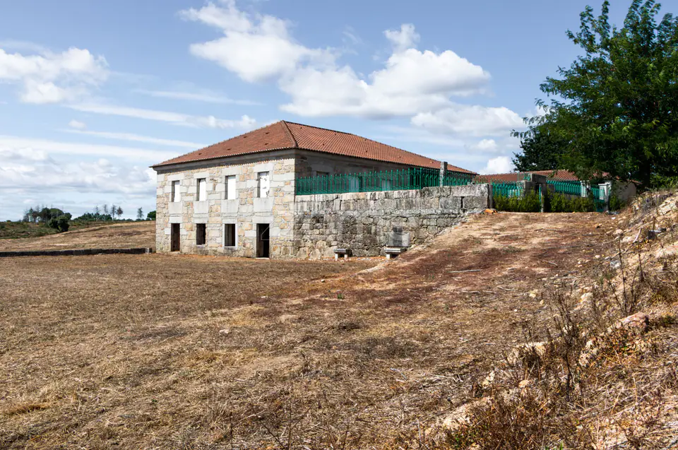 Propriedade Única no Norte de Portugal-Deslumbrante Quinta de 17 HA — imagem 27