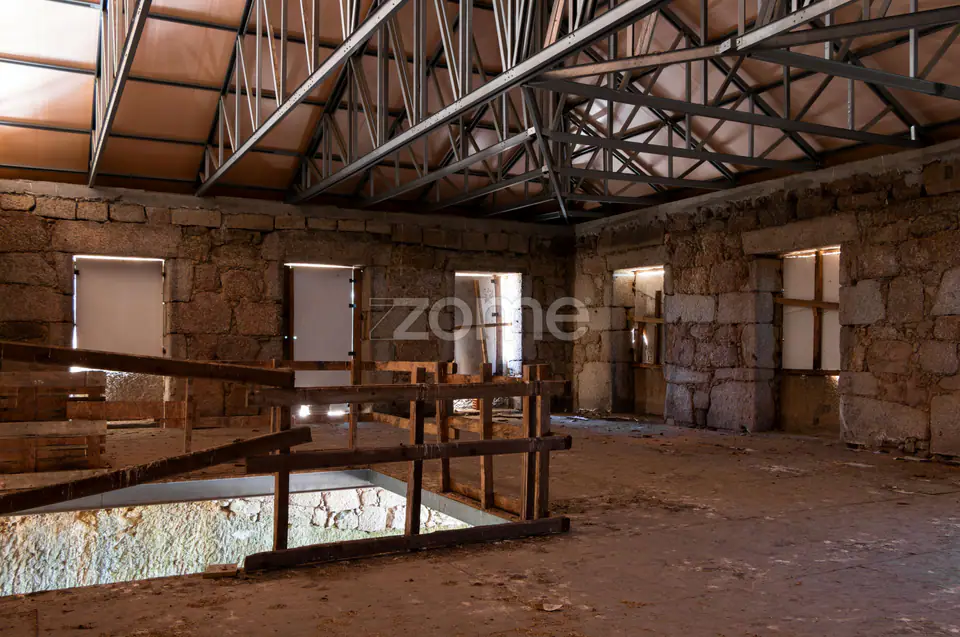 Propriedade Única no Norte de Portugal-Deslumbrante Quinta de 17 HA — imagem 13
