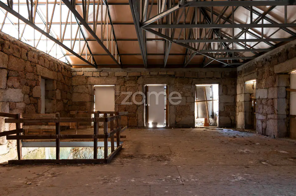 Propriedade Única no Norte de Portugal-Deslumbrante Quinta de 17 HA — imagem 11
