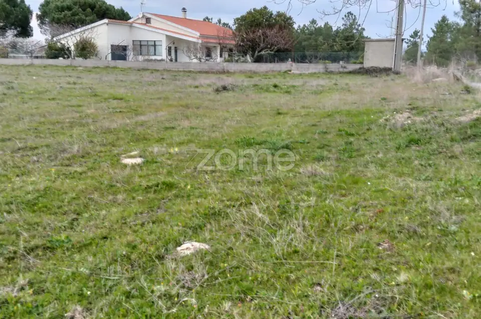 Terreno Rústico/Urbanizável em Cortiçô da Serra — imagem 1