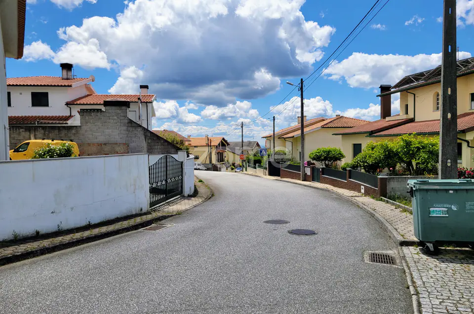 Terreno Urbano com 1220 m² em Almeidinha, Mangualde — imagem 14