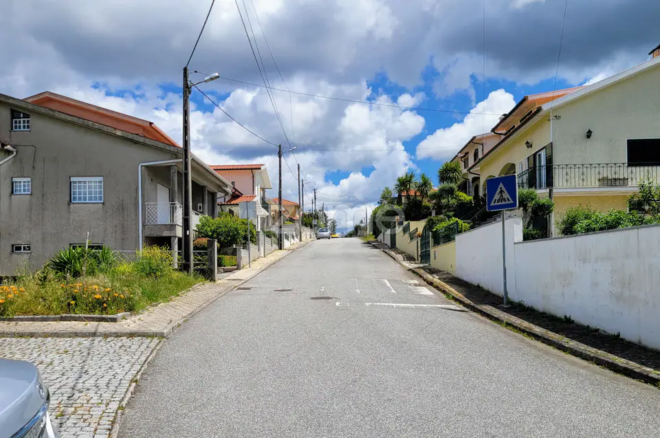 Terreno Urbano com 1220 m² em Almeidinha, Mangualde — imagem 15