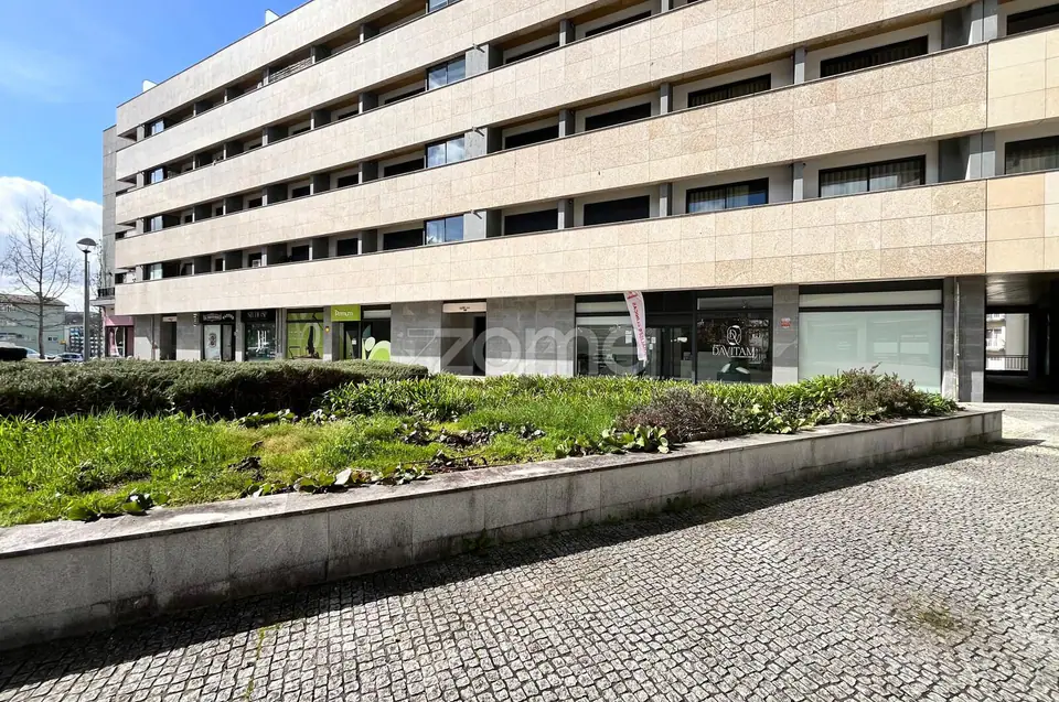 Loja Comercial - Empreendimento Quinta do Bosque II — imagem 17
