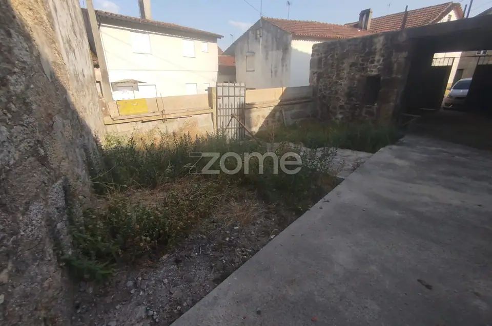 🌄 Moradia para Concluir no Centro de Abrunhosa do Mato — imagem 21