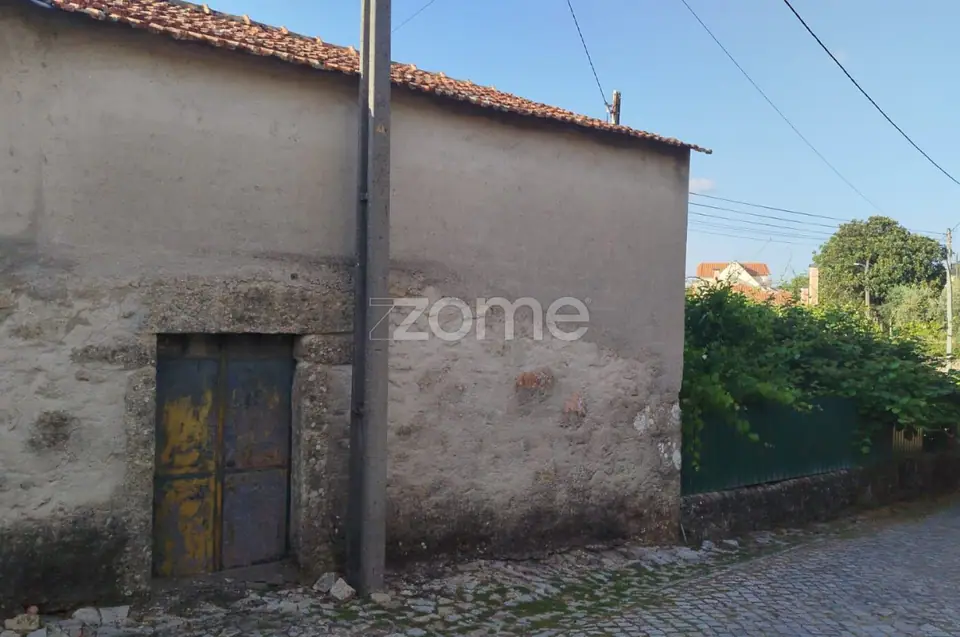 Moradia em Pedra com quintal em Matados, a 5 minutos Mangualde — imagem 4