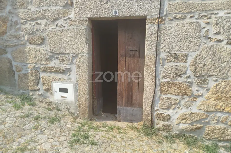 🏡 Moradia T2 em Pedra Rústica Tipicamente Beirã – Abrunhosa do Mato, — imagem 7