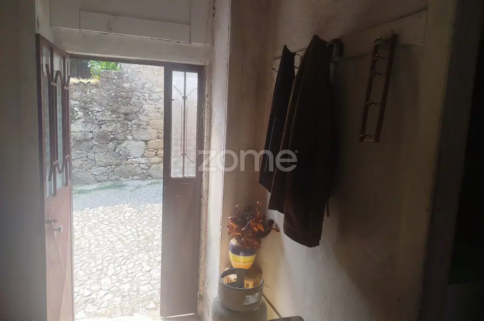 🏡 Moradia T2 em Pedra Rústica Tipicamente Beirã – Abrunhosa do Mato, — imagem 6