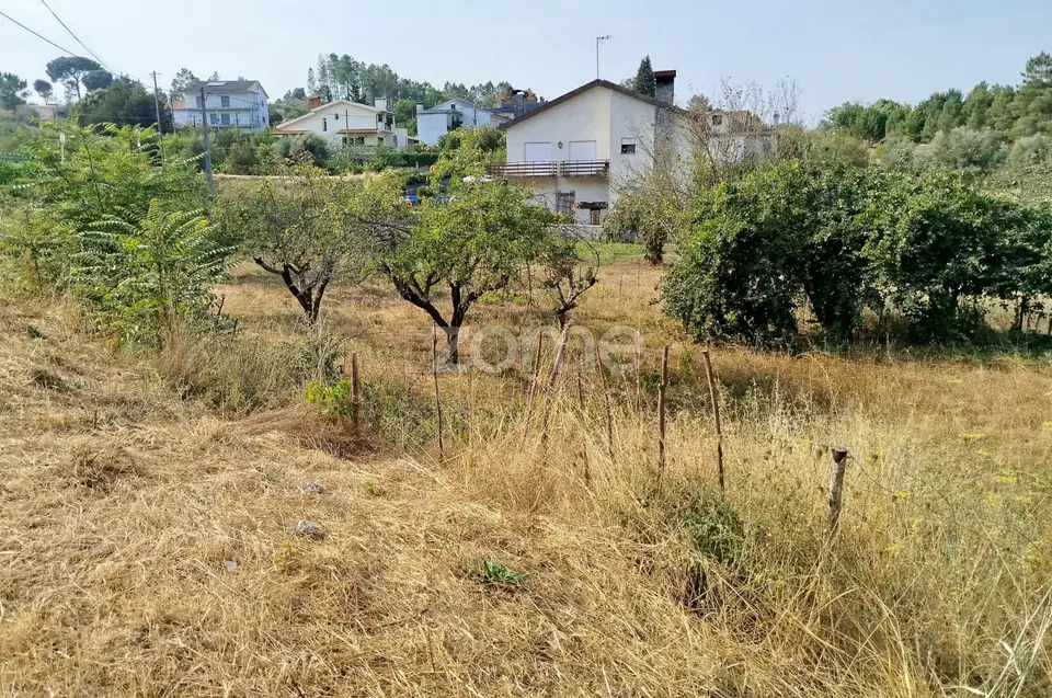 Terreno com 2.500 m2 urbanizaveis Energia, Água, Saneamento e Fibra — imagem 1