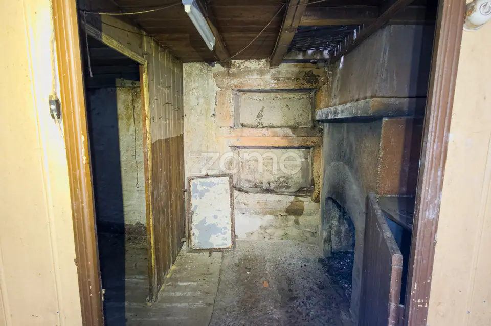 Moradia T2 para reconstrução — imagem 8