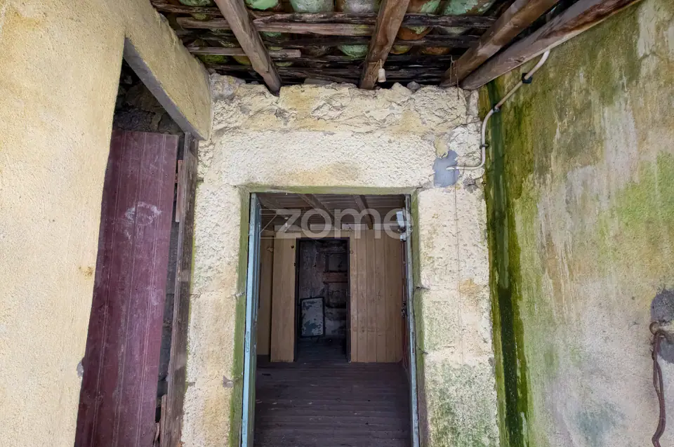 Moradia T2 para reconstrução — imagem 3