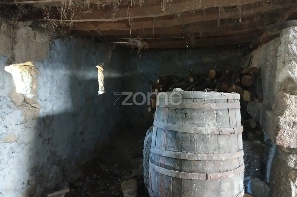 Moradia T1 em Fornos de Algodres com projeto aprovado — imagem 8