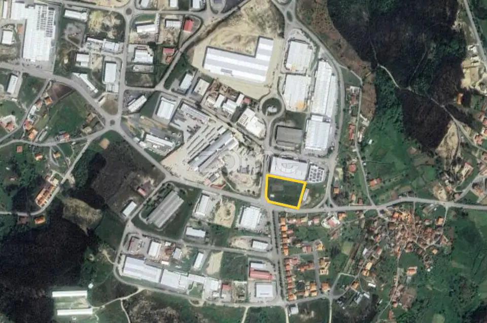 Terreno Urbano na Zona Industrial de Oliveira de Frades — imagem 1