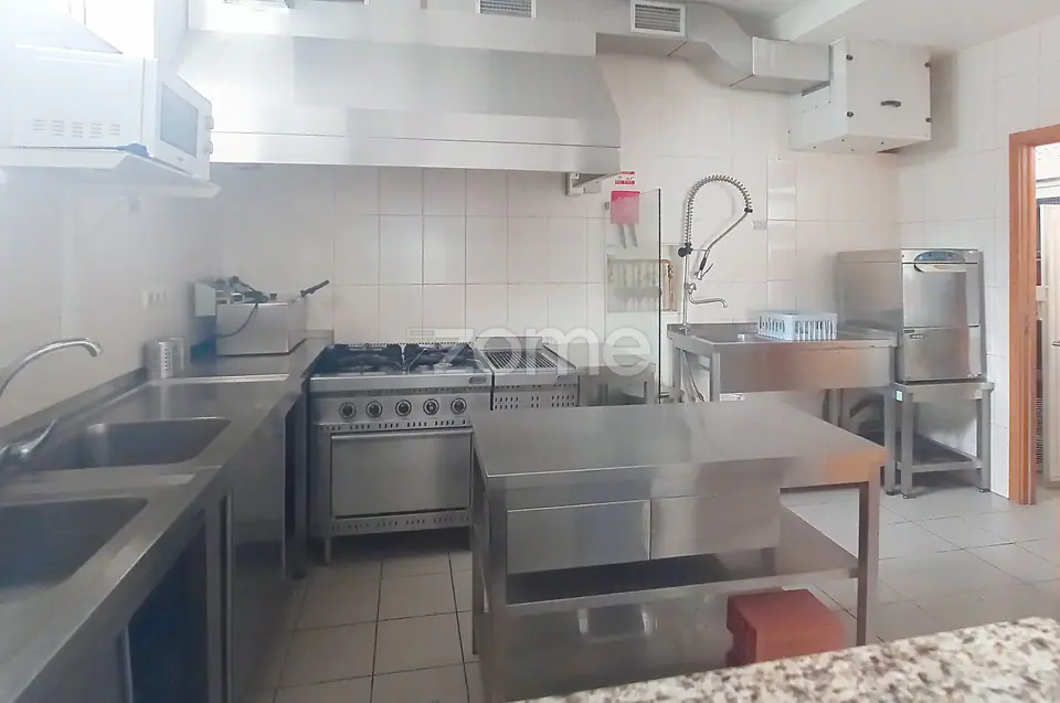 Trespasse Snack-Bar Equipado – Pronto a Trabalhar | Viseu — imagem 12