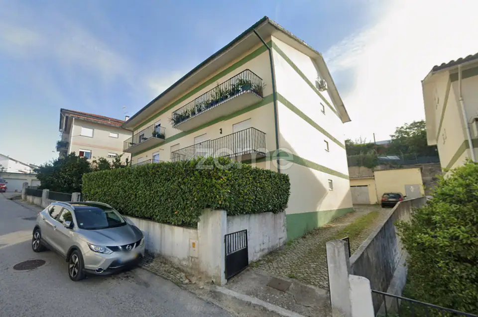 T3 Duplex em São Martinho do Bispo — imagem 1