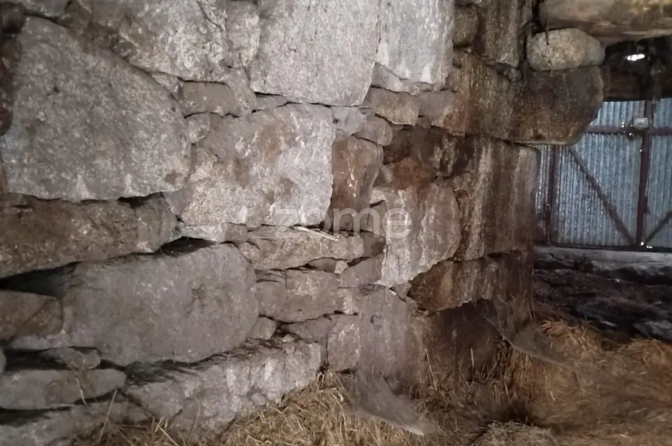 🌿 Moradia em Pedra para Recuperar no Centro de Lamosa – Sernancelhe — imagem 13