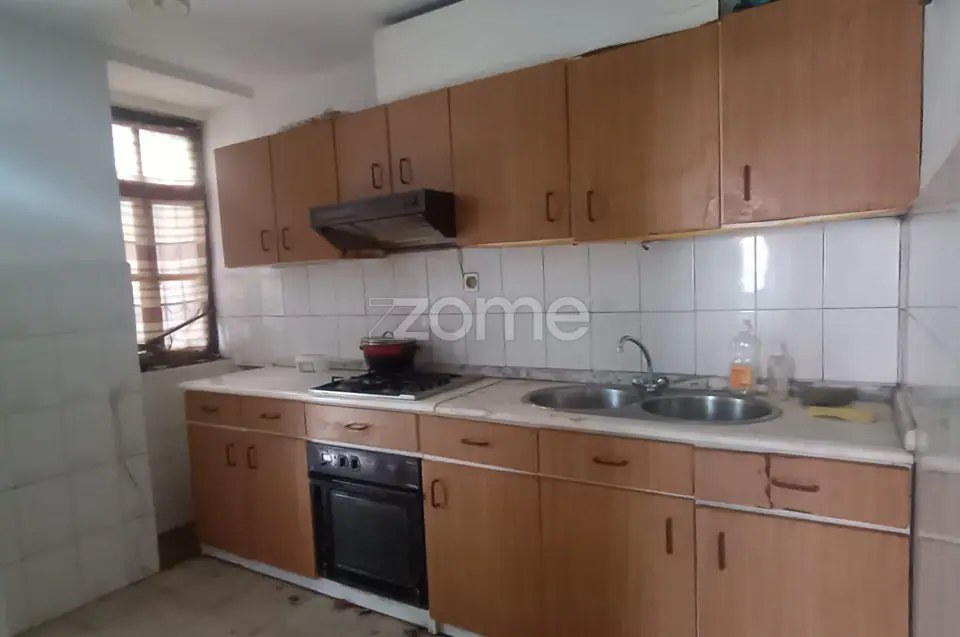 Prédio de 4 Pisos com Grande Potencial de Investimento junto às Termas — imagem 29