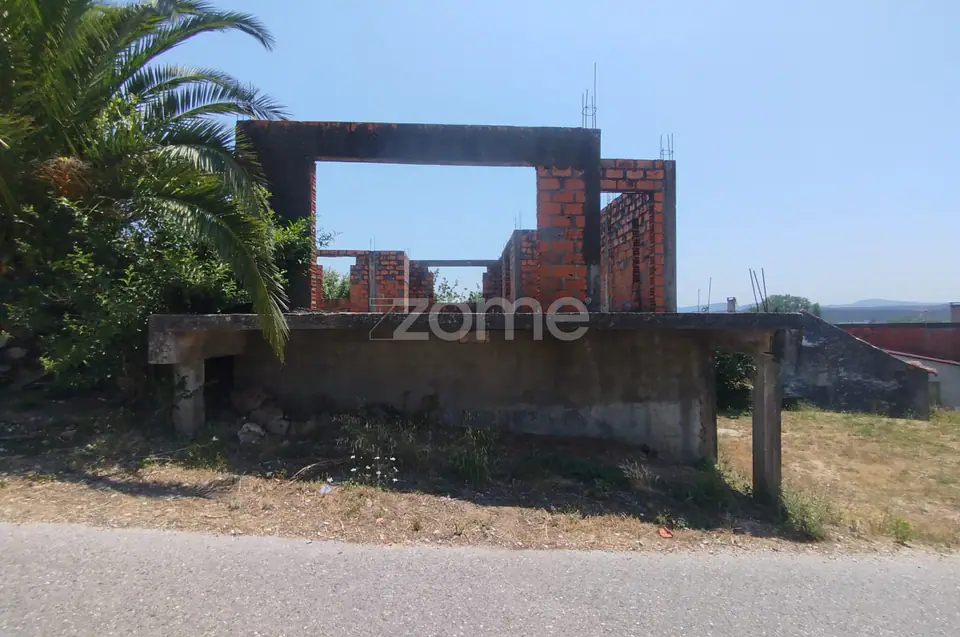 Moradia em Construção com Projeto Aprovado – T2+1 Soure — imagem 6