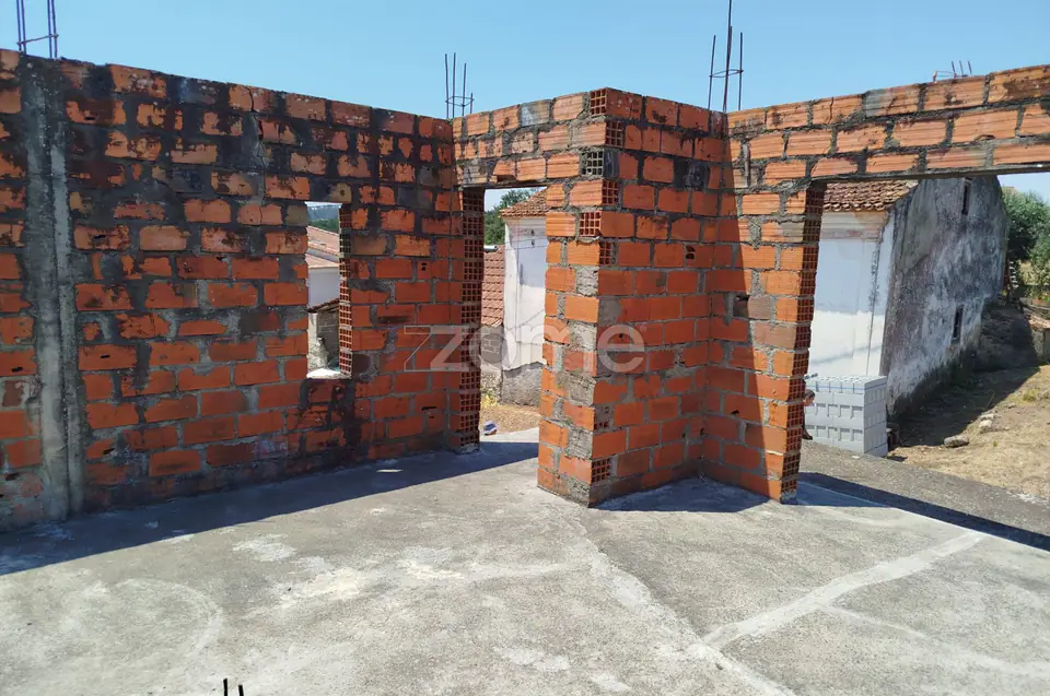Moradia em Construção com Projeto Aprovado – T2+1 Soure — imagem 49
