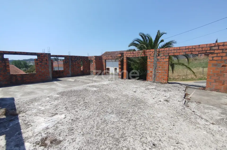 Moradia em Construção com Projeto Aprovado – T2+1 Soure — imagem 36
