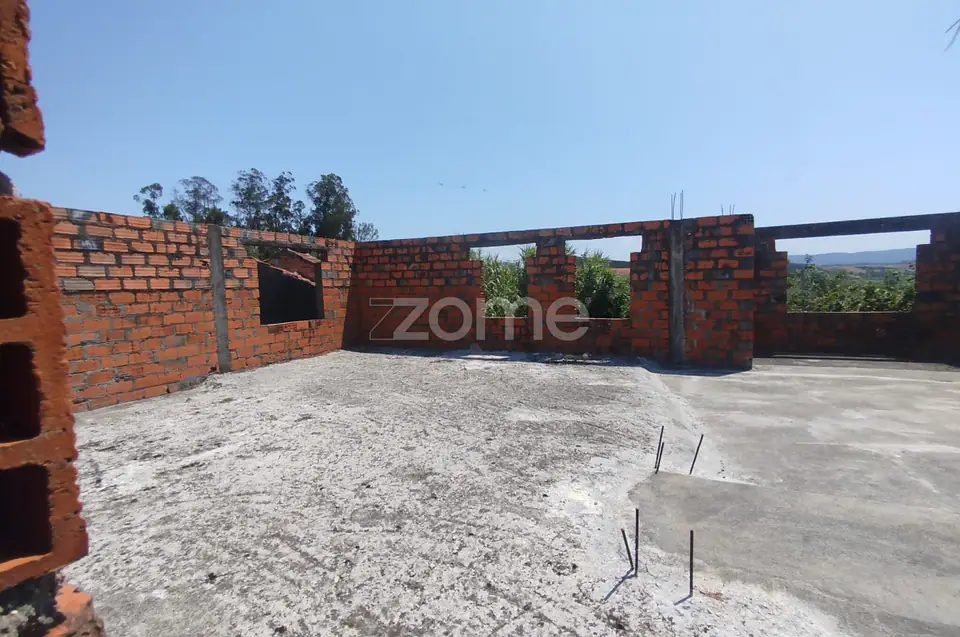 Moradia em Construção com Projeto Aprovado – T2+1 Soure — imagem 59