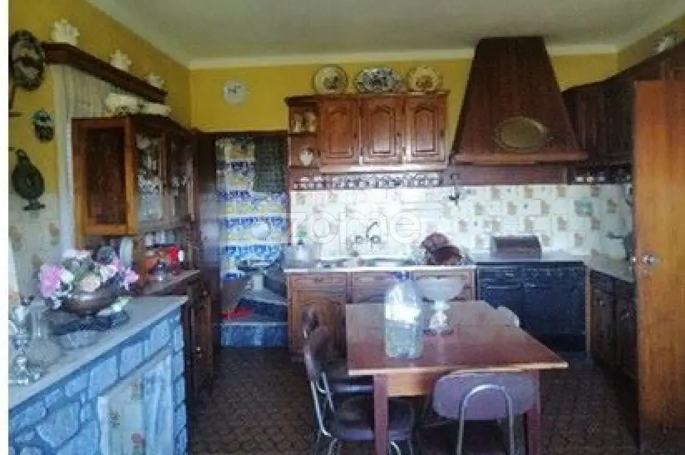 Moradia T4 com Logradouro — imagem 3