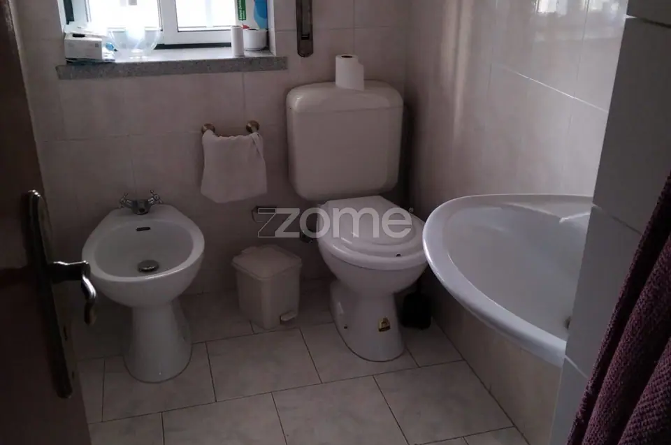 Moradia T6 na cidade da Guarda com elevado potencial — imagem 20