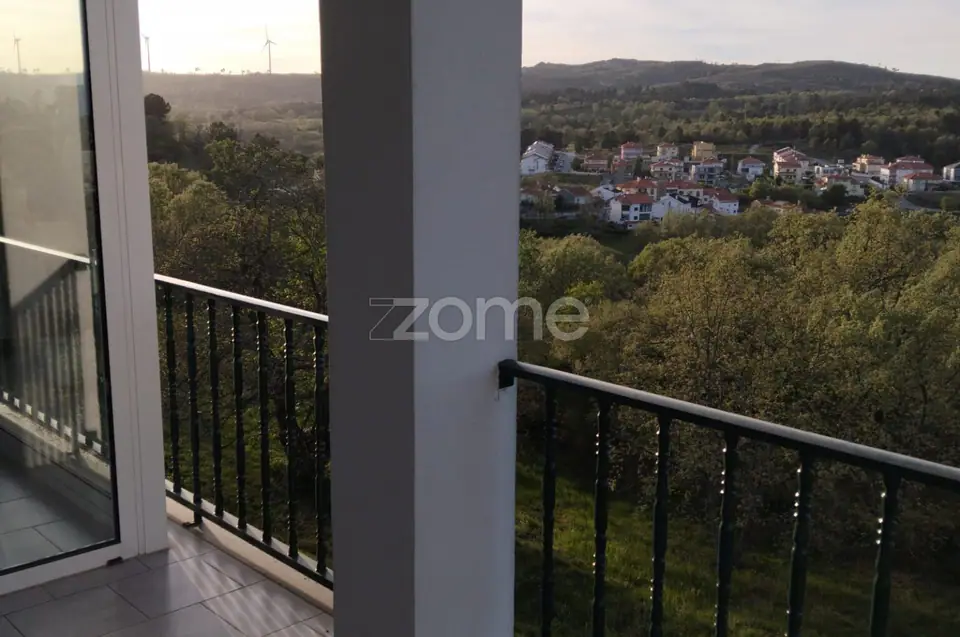 Moradia T6 na cidade da Guarda com elevado potencial — imagem 32