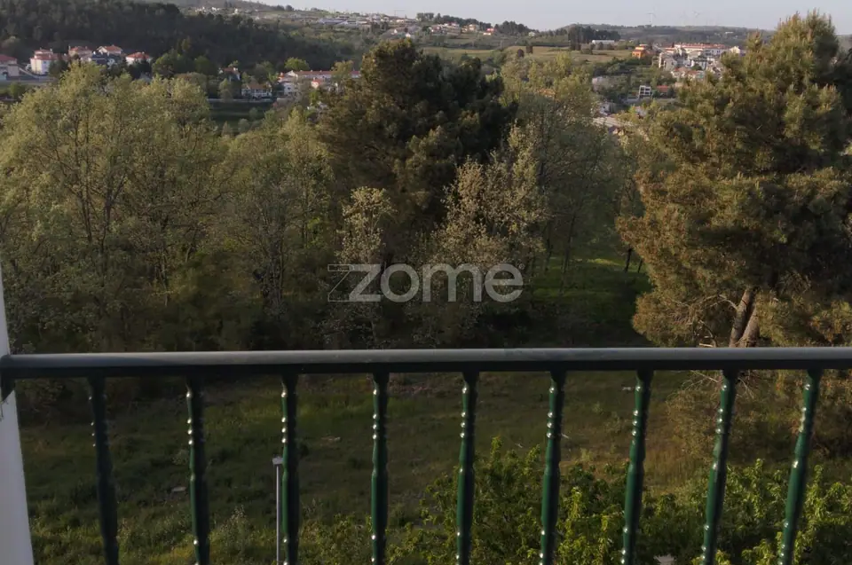 Moradia T6 na cidade da Guarda com elevado potencial — imagem 30