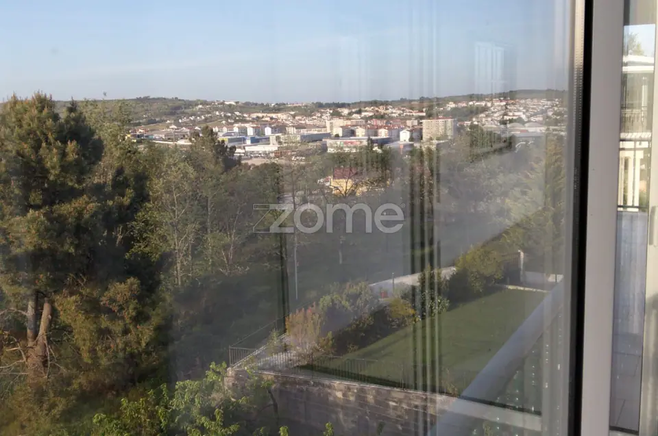 Moradia T6 na cidade da Guarda com elevado potencial — imagem 35