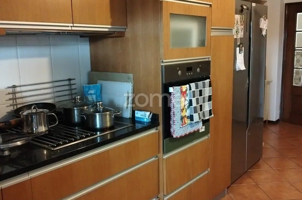 Moradia T6 na cidade da Guarda com elevado potencial — imagem 10