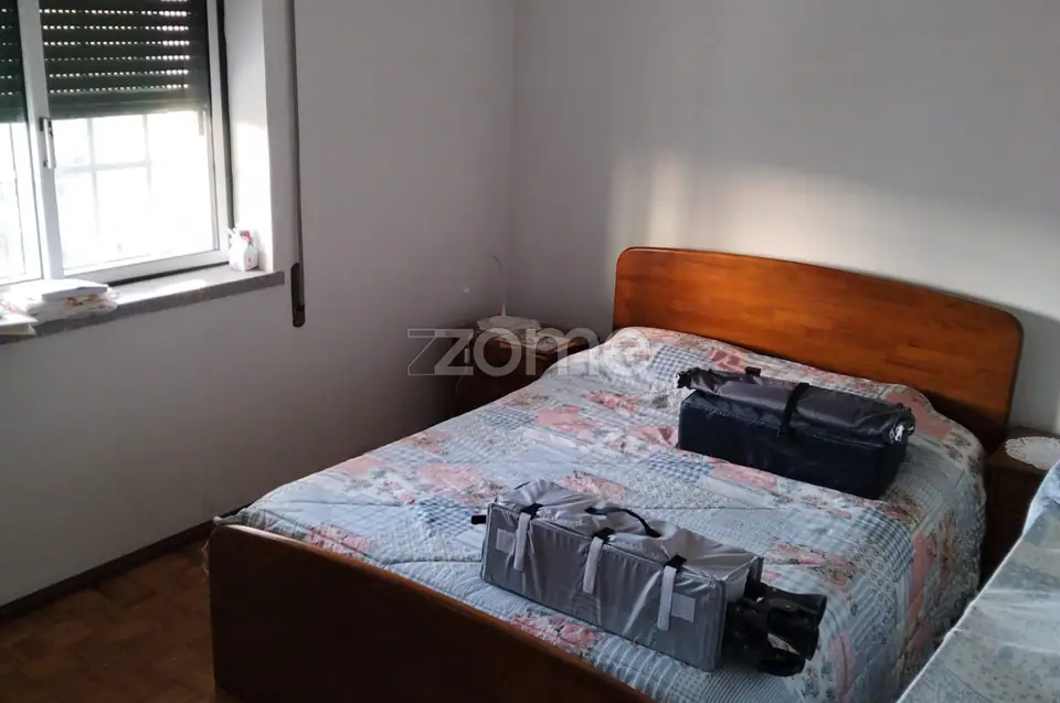 Moradia T6 na cidade da Guarda com elevado potencial — imagem 21