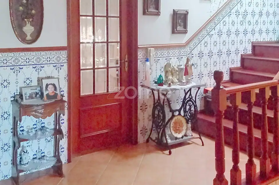 Moradia T6 na cidade da Guarda com elevado potencial — imagem 1