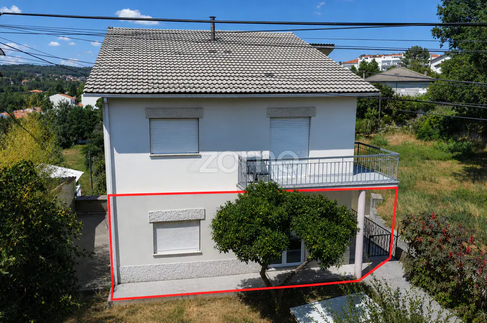 Andar Moradia T3 Renovado com Garagem de 100 m² e Quintal Privativo — imagem 10
