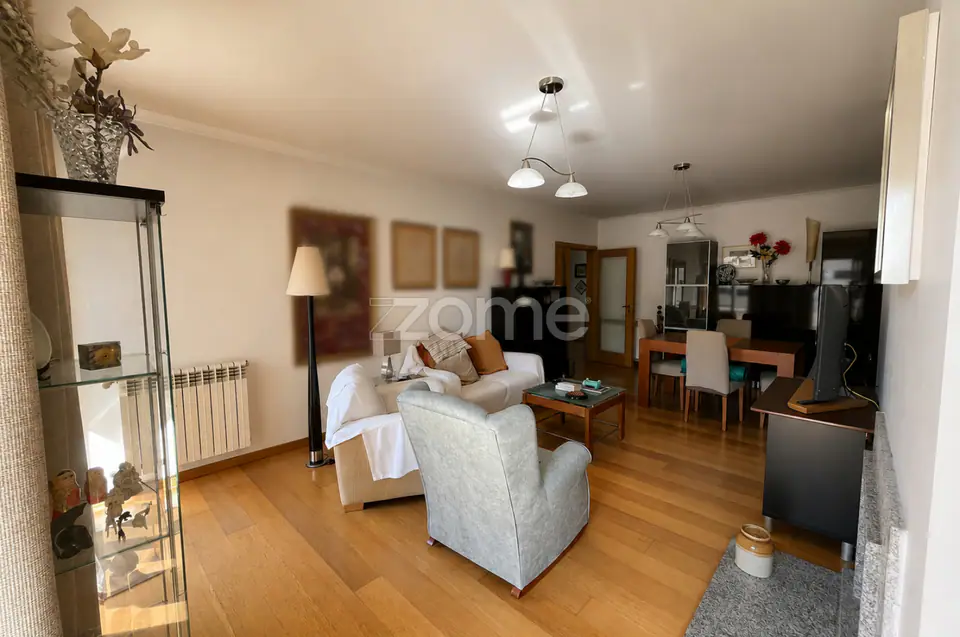 Extraordinário Apartamento T3 na Quinta do Bosque com suíte e varandas — imagem 5
