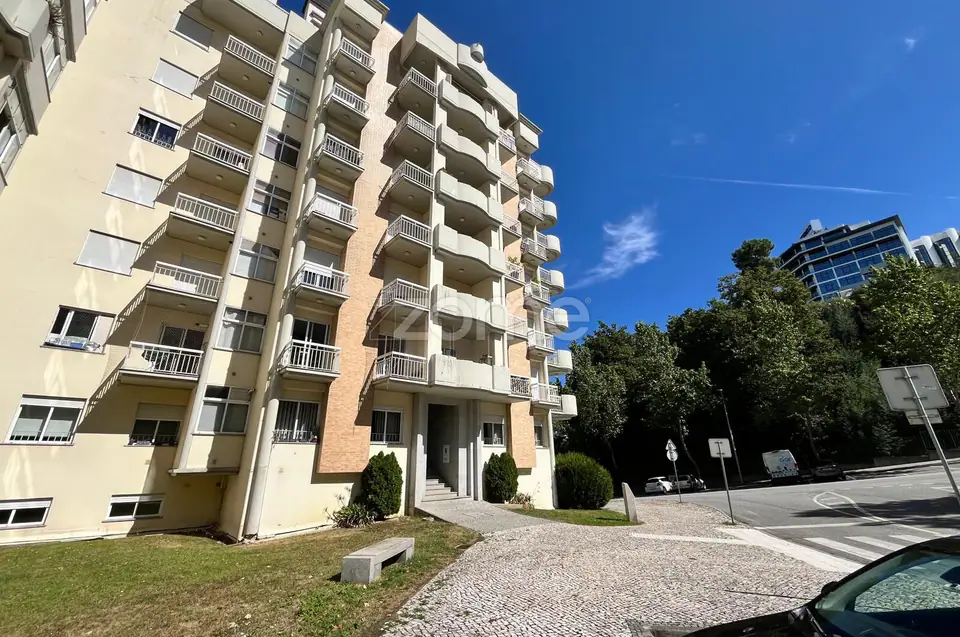 Extraordinário Apartamento T3 na Quinta do Bosque com suíte e varandas — imagem 1