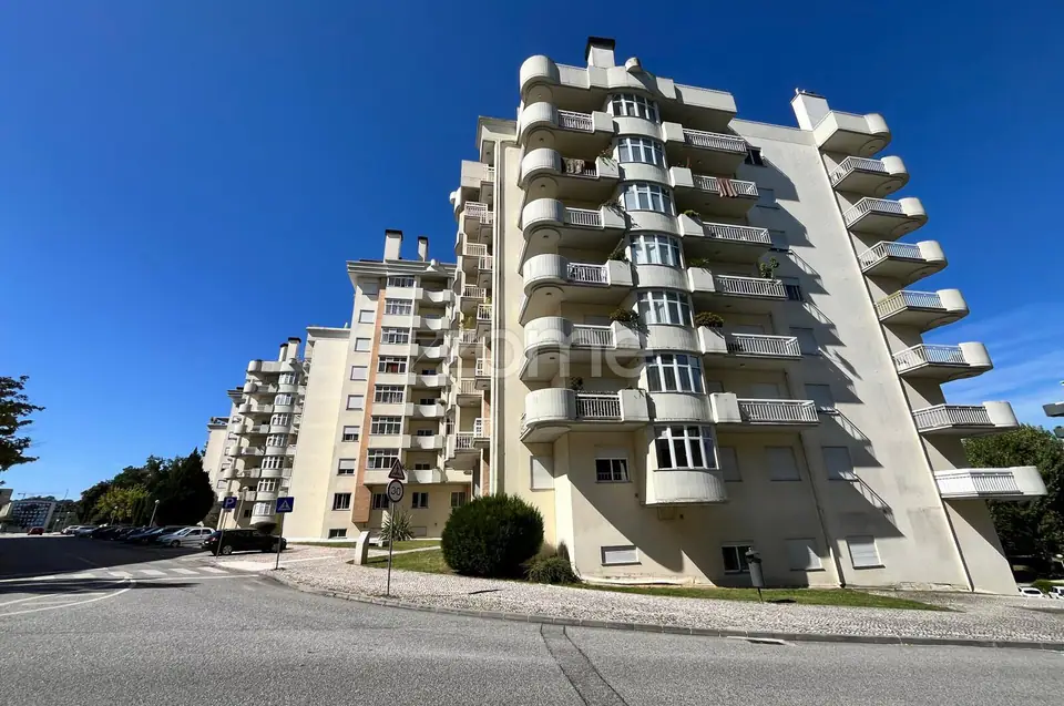 Extraordinário Apartamento T3 na Quinta do Bosque com suíte e varandas — imagem 2