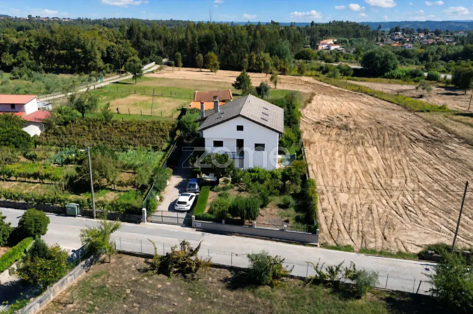 Moradia T3+3 com piscina e 1.490 m² a 6 km de Tondela — imagem 4