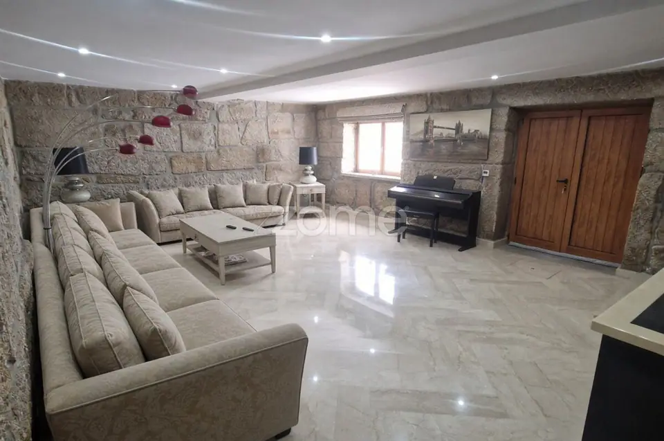 Moradia exclusiva em pedra com 300 m² e vista Serra da Estrela — imagem 5