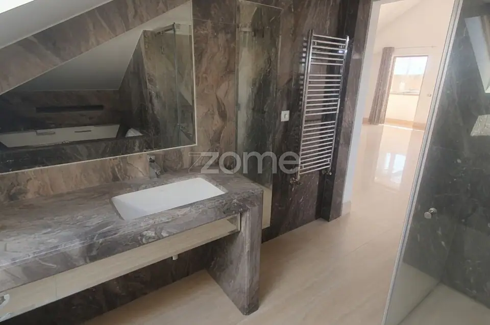 Moradia exclusiva em pedra com 300 m² e vista Serra da Estrela — imagem 14
