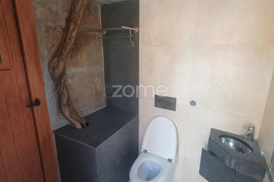 Moradia exclusiva em pedra com 300 m² e vista Serra da Estrela — imagem 20