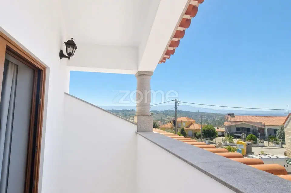 Moradia exclusiva em pedra com 300 m² e vista Serra da Estrela — imagem 16
