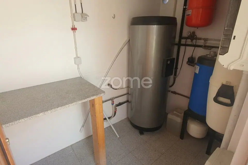 Moradia exclusiva em pedra com 300 m² e vista Serra da Estrela — imagem 19